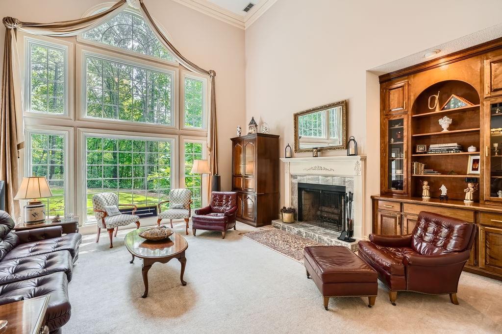 5161 Hermitage Drive