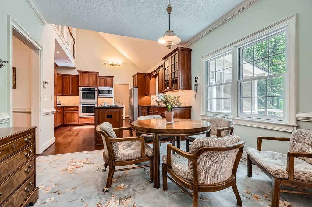 5161 Hermitage Drive