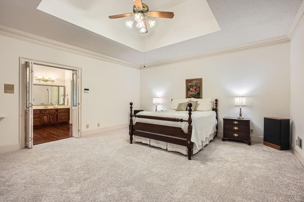 5161 Hermitage Drive