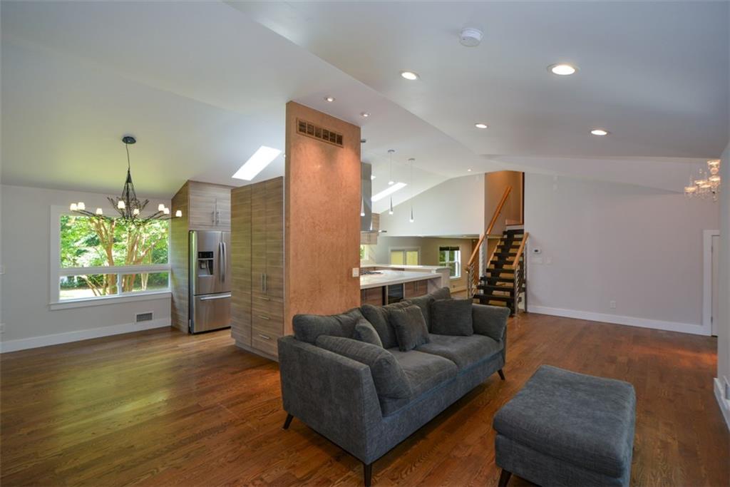 2116 Strasburg Court