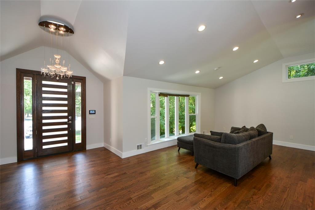 2116 Strasburg Court