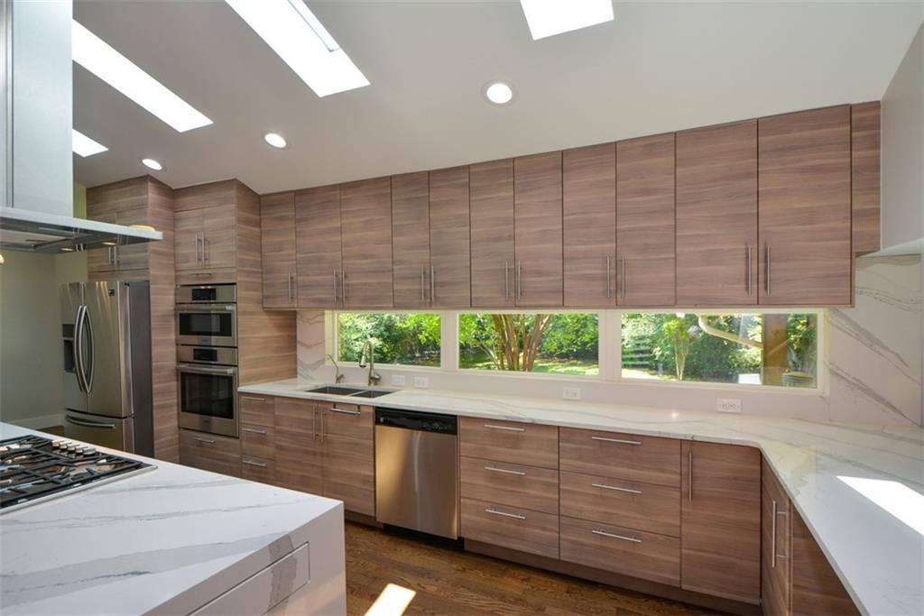 2116 Strasburg Court