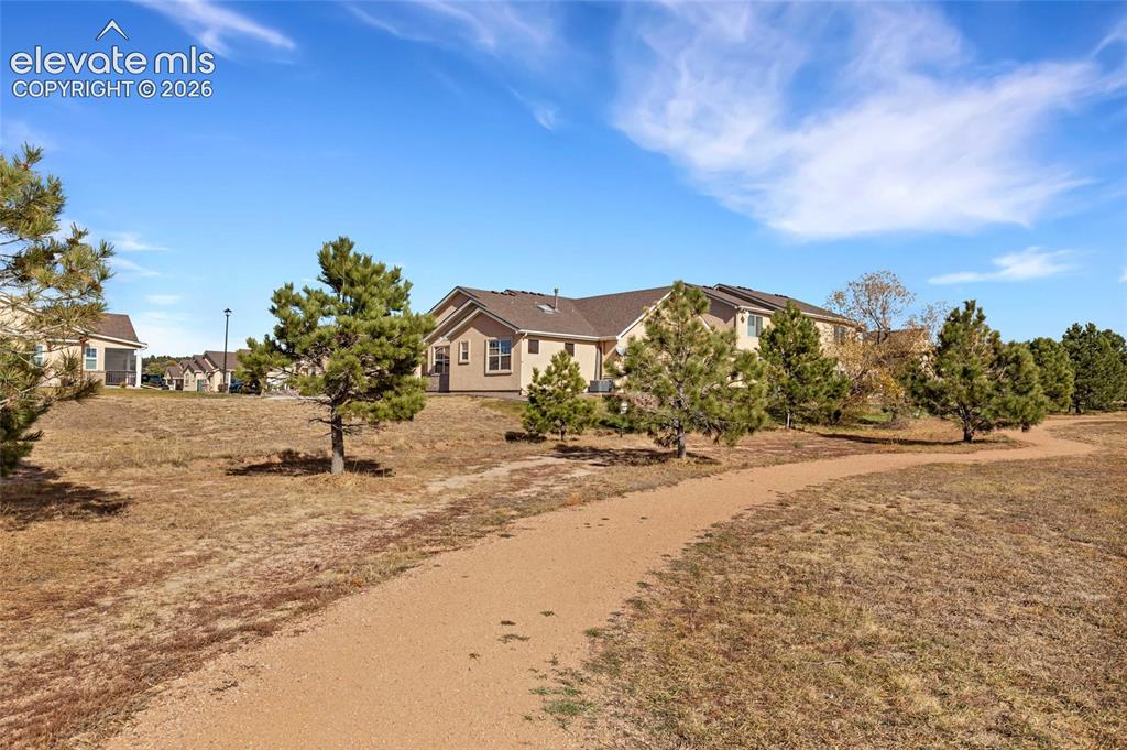 1319 Villa Grove
