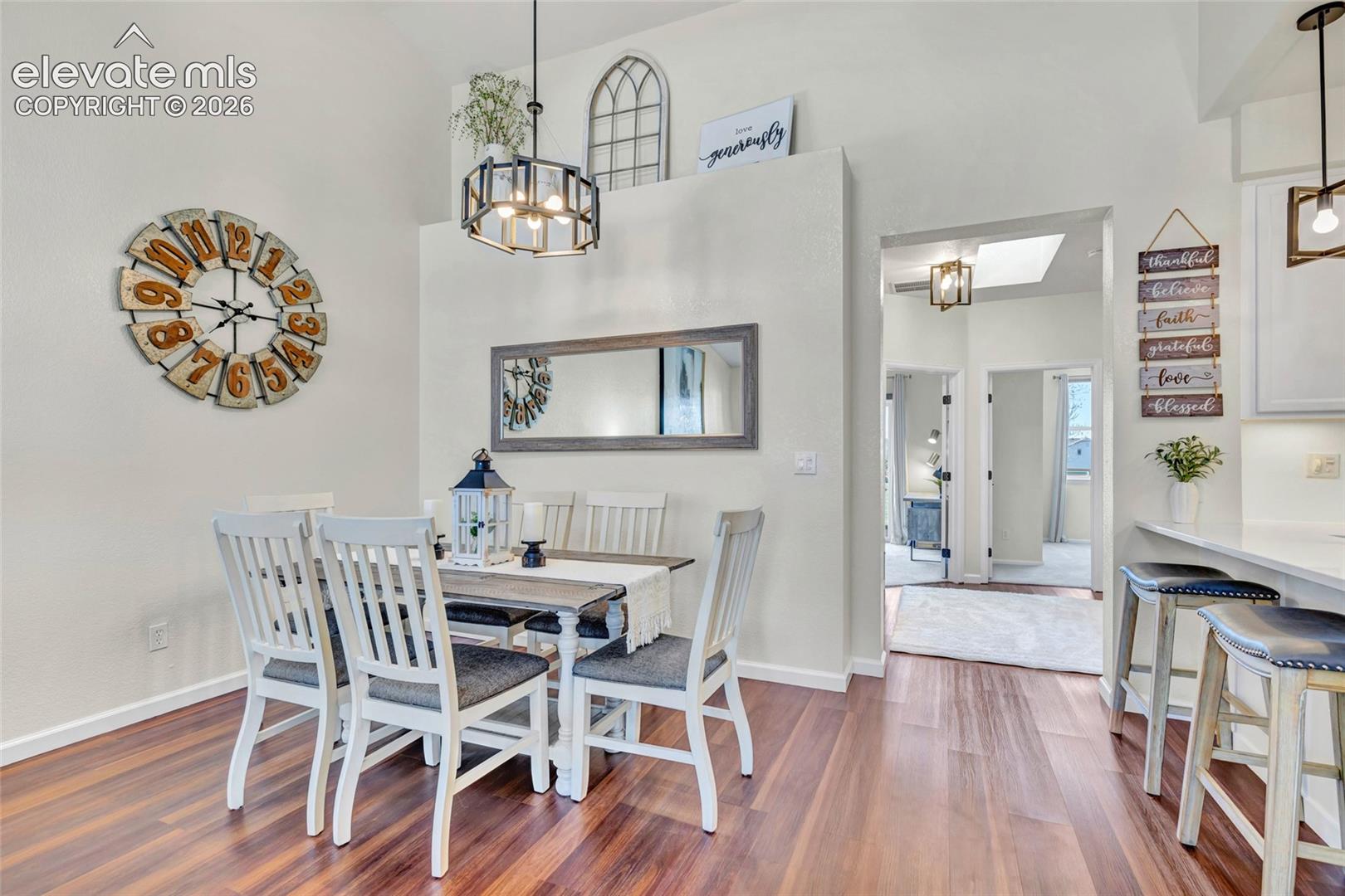 1319 Villa Grove
