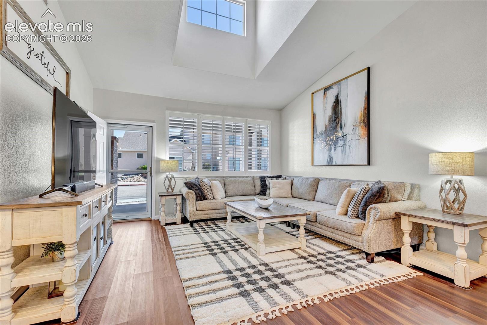 1319 Villa Grove