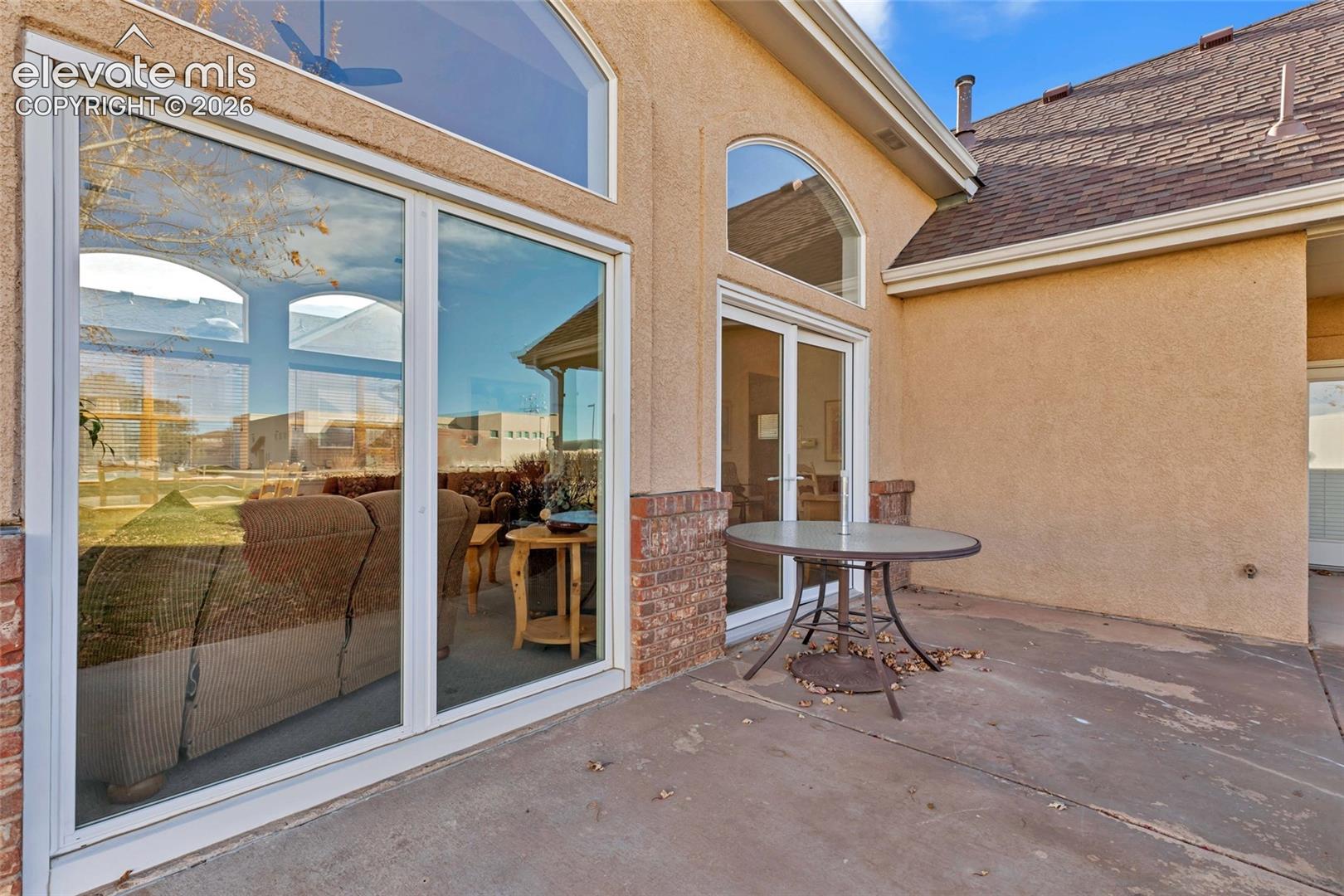 1319 Villa Grove
