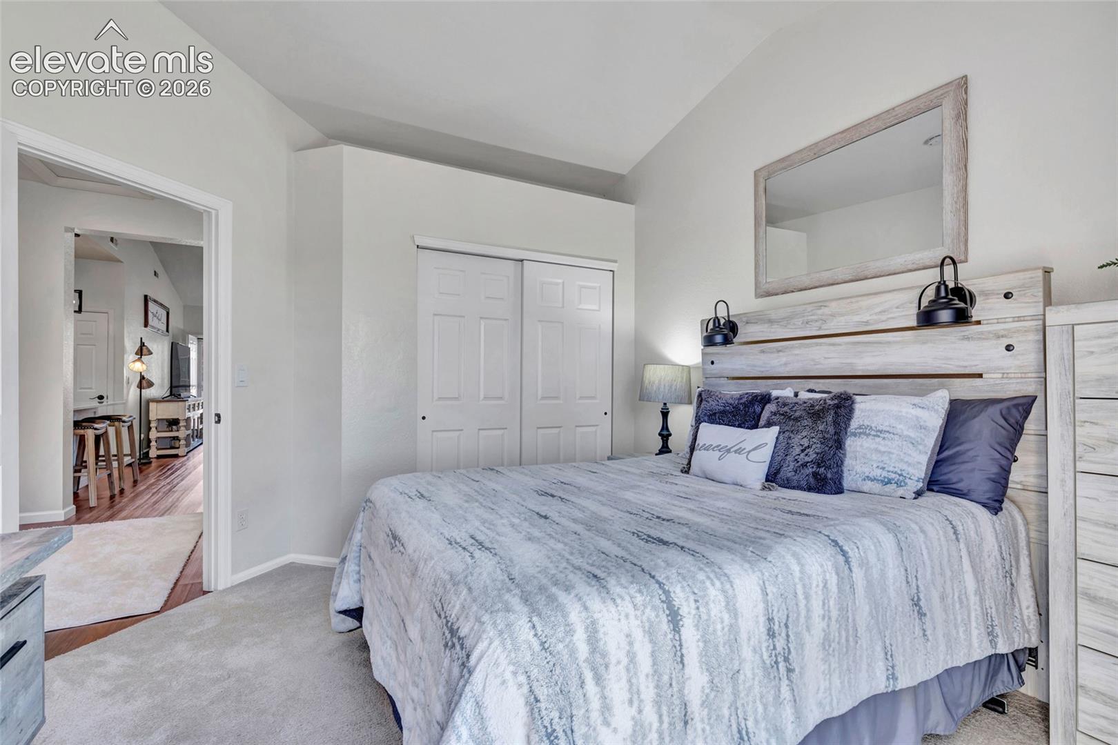 1319 Villa Grove