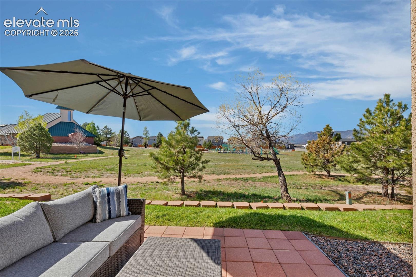 1319 Villa Grove