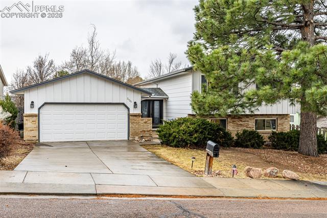 2925 Garmish Place