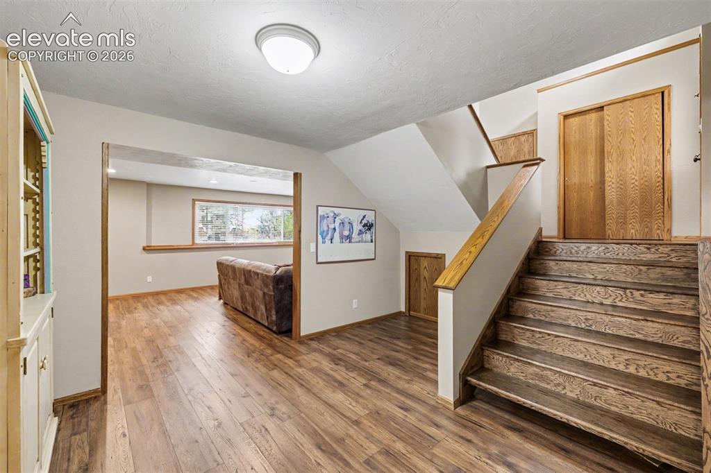 1355 Meadowlake Way