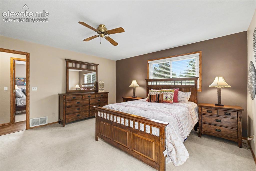 1355 Meadowlake Way