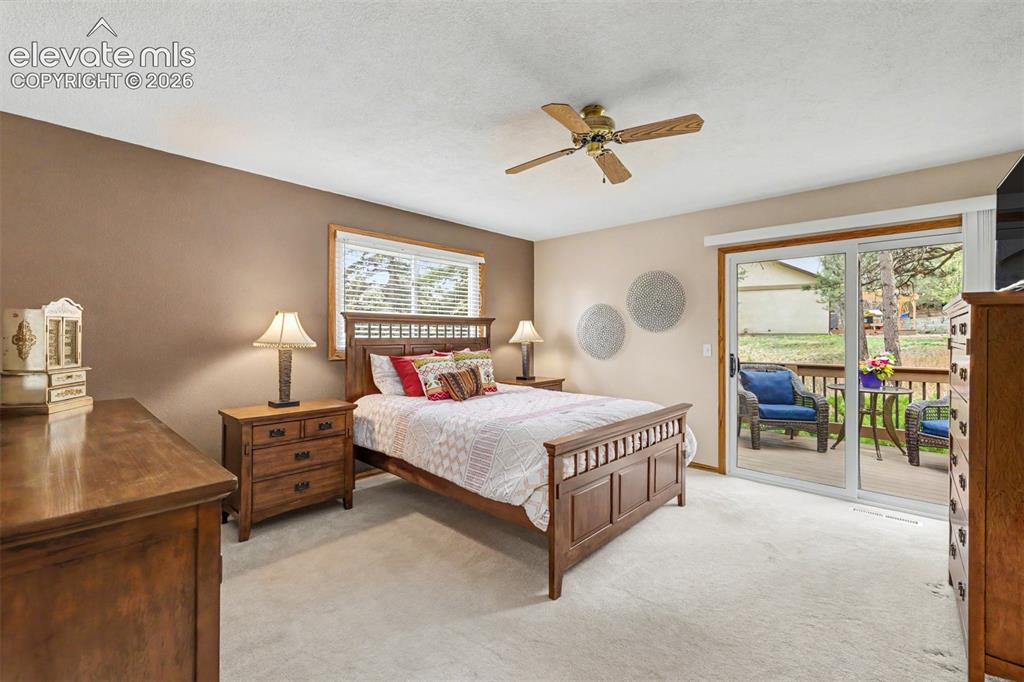 1355 Meadowlake Way