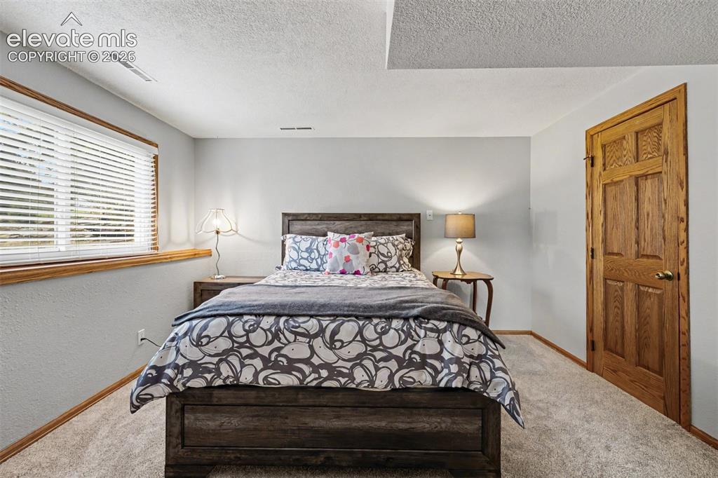 1355 Meadowlake Way