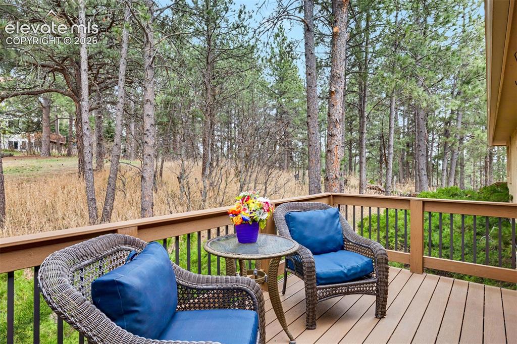 1355 Meadowlake Way