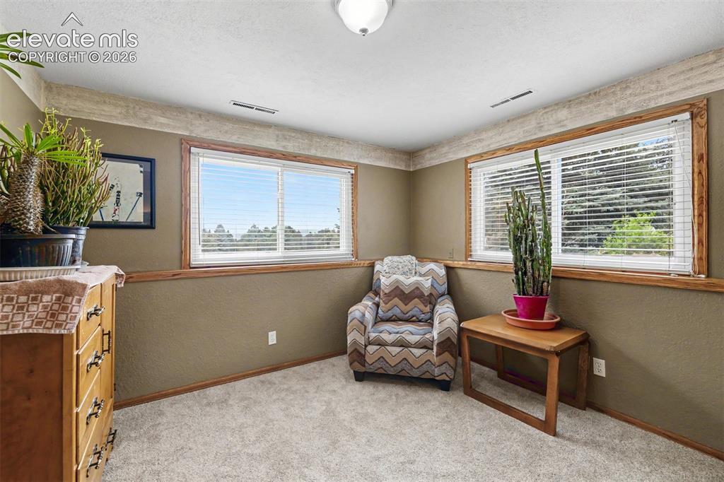 1355 Meadowlake Way