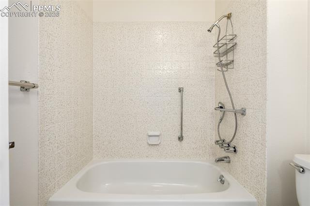 2440 Palmer Park Boulevard Unit: J3