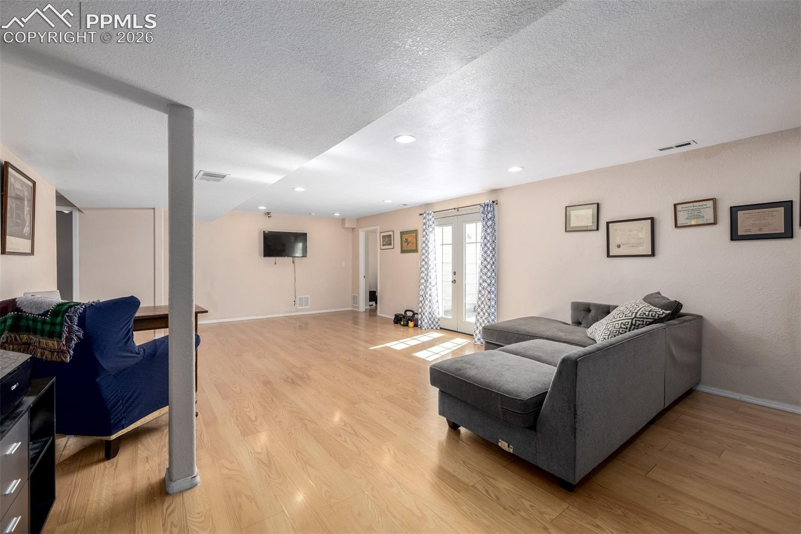 830 Winebrook Way