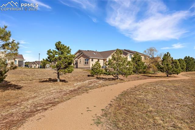 1327 Villa Grove