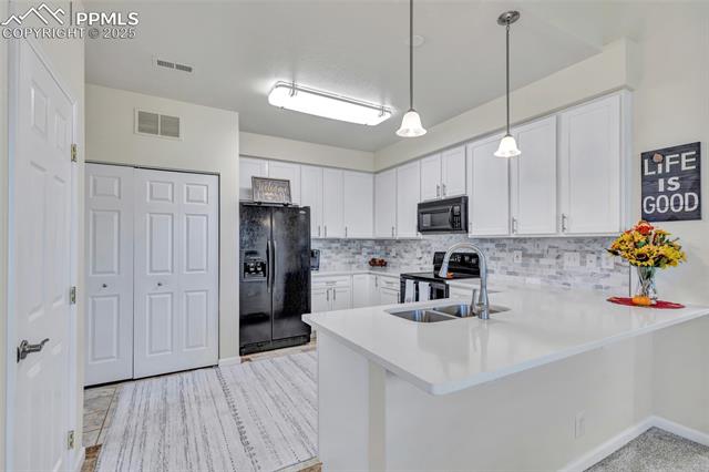 1327 Villa Grove
