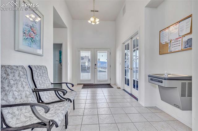 1327 Villa Grove