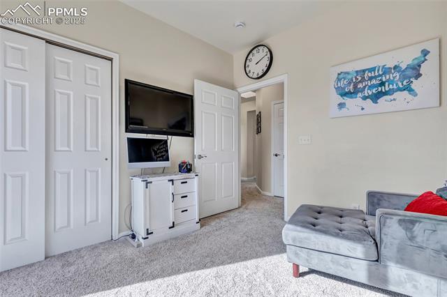 1327 Villa Grove