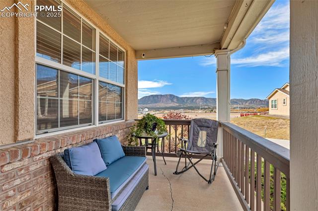 1327 Villa Grove