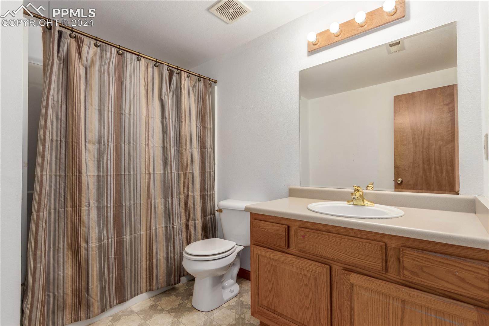 3832 Summer Breeze Drive