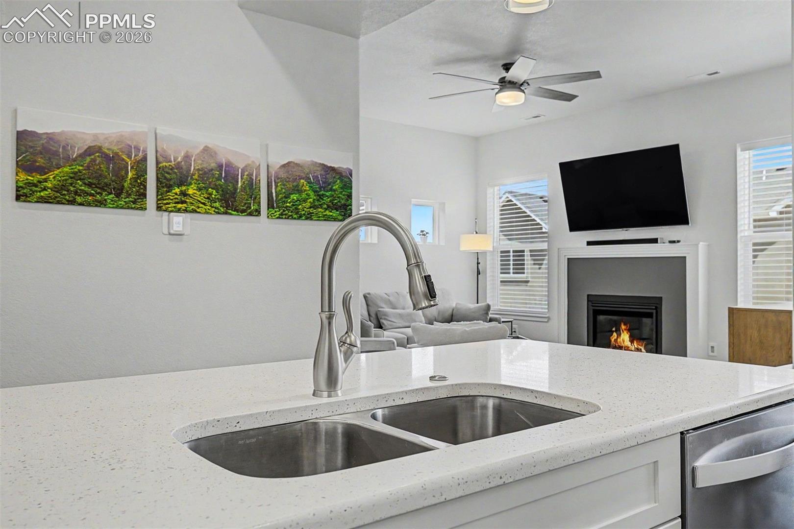 5675 Villa Lorenzo Drive