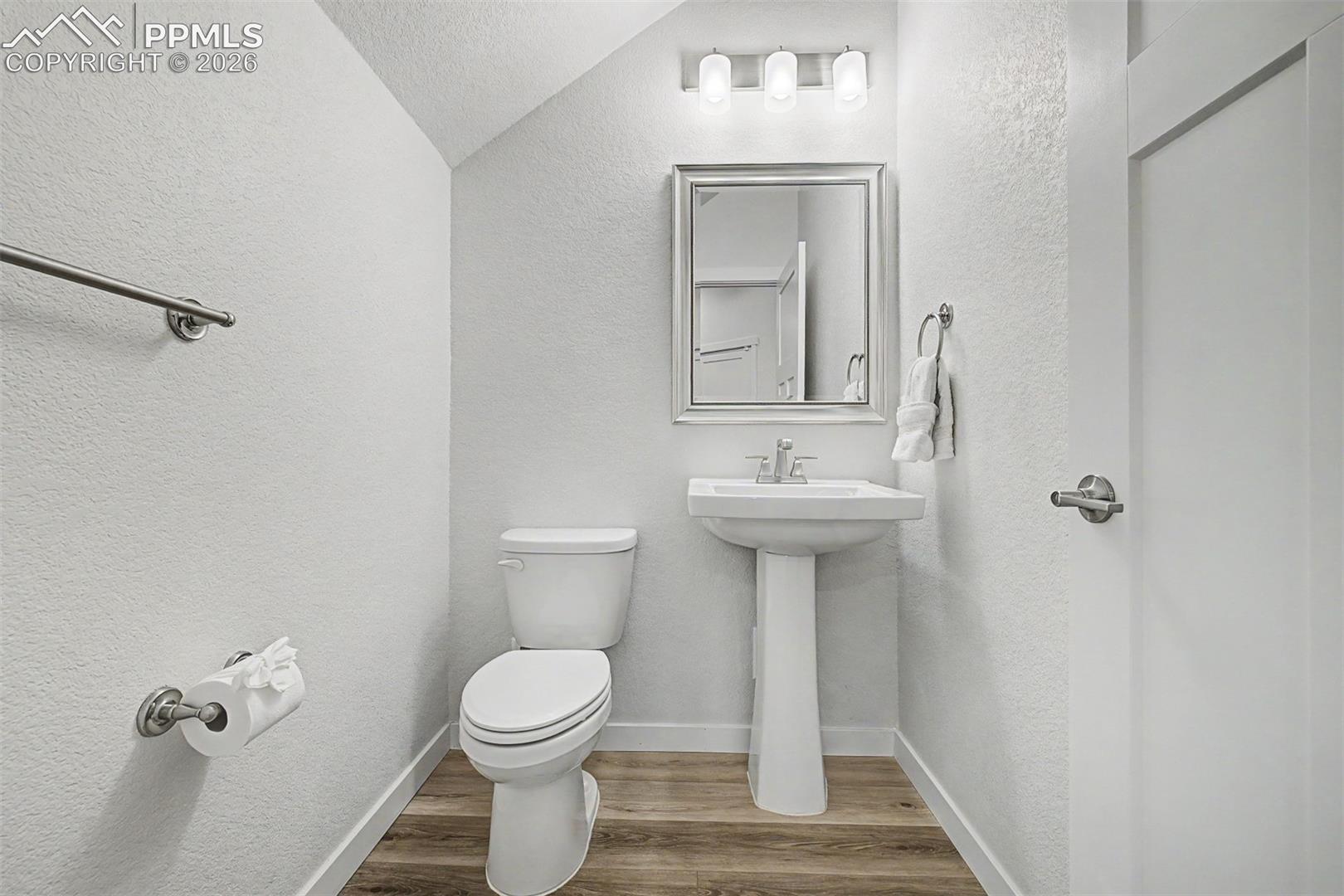 5675 Villa Lorenzo Drive