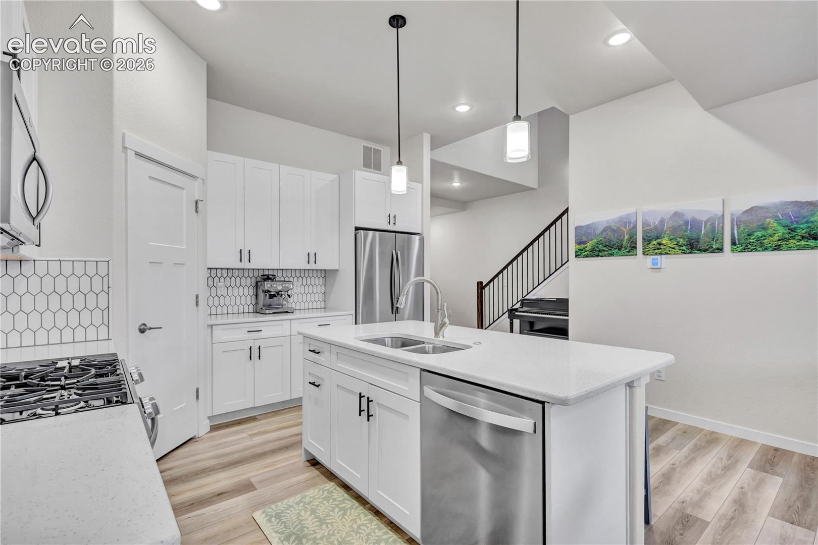 5675 Villa Lorenzo Drive
