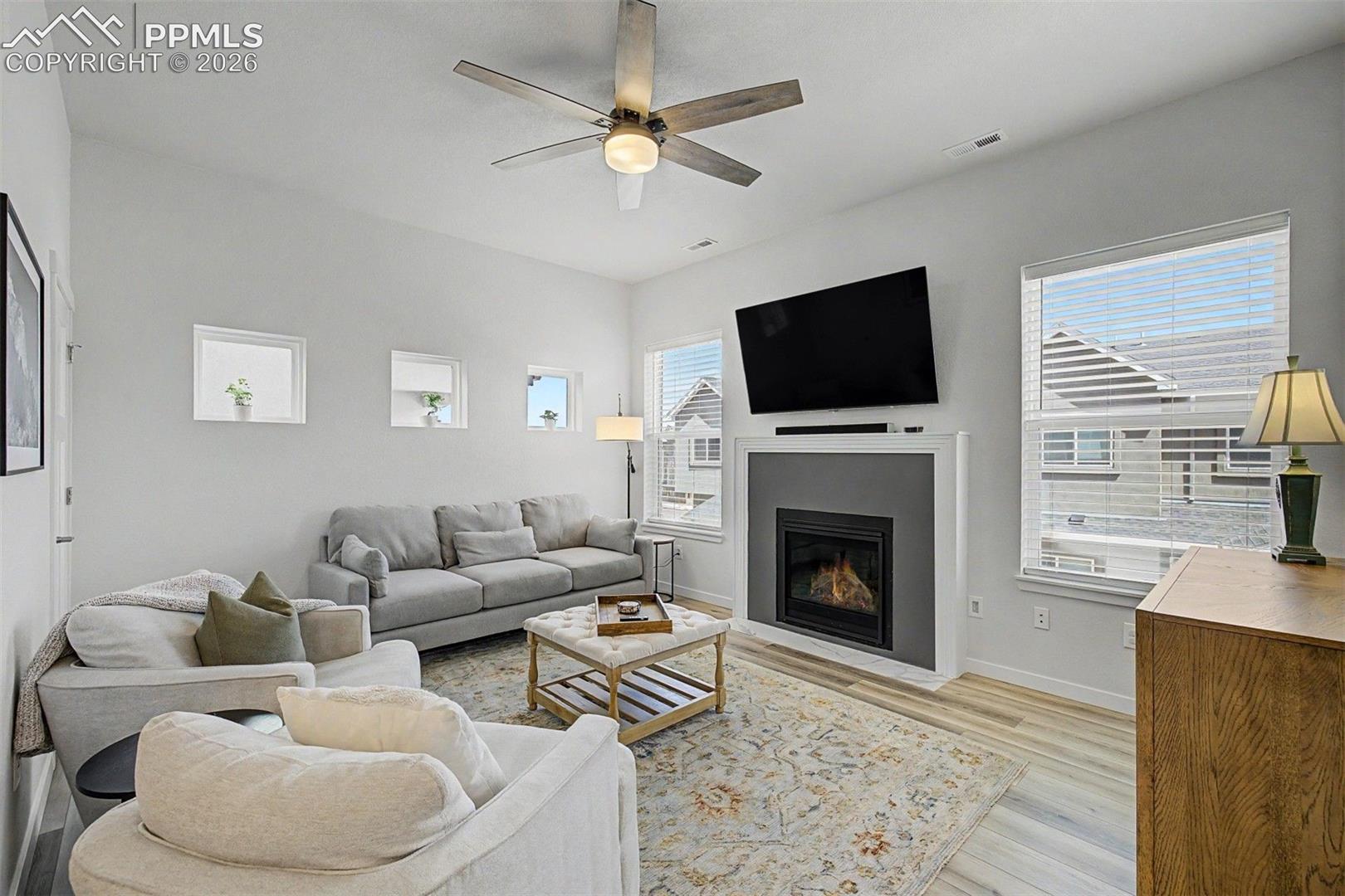 5675 Villa Lorenzo Drive
