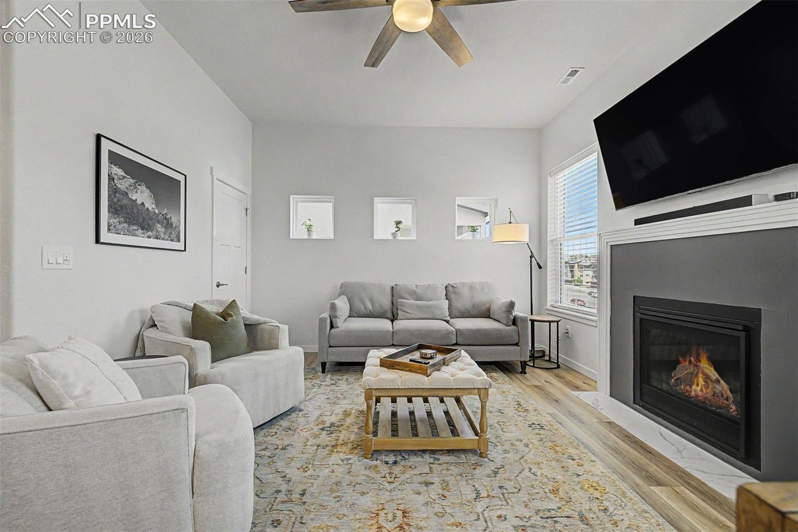 5675 Villa Lorenzo Drive