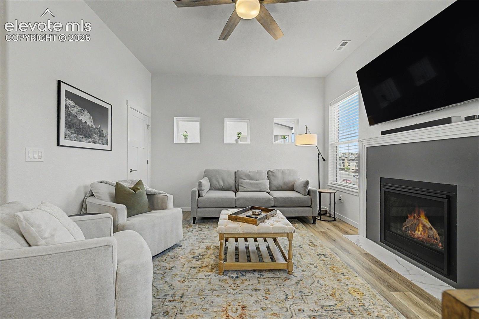 5675 Villa Lorenzo Drive