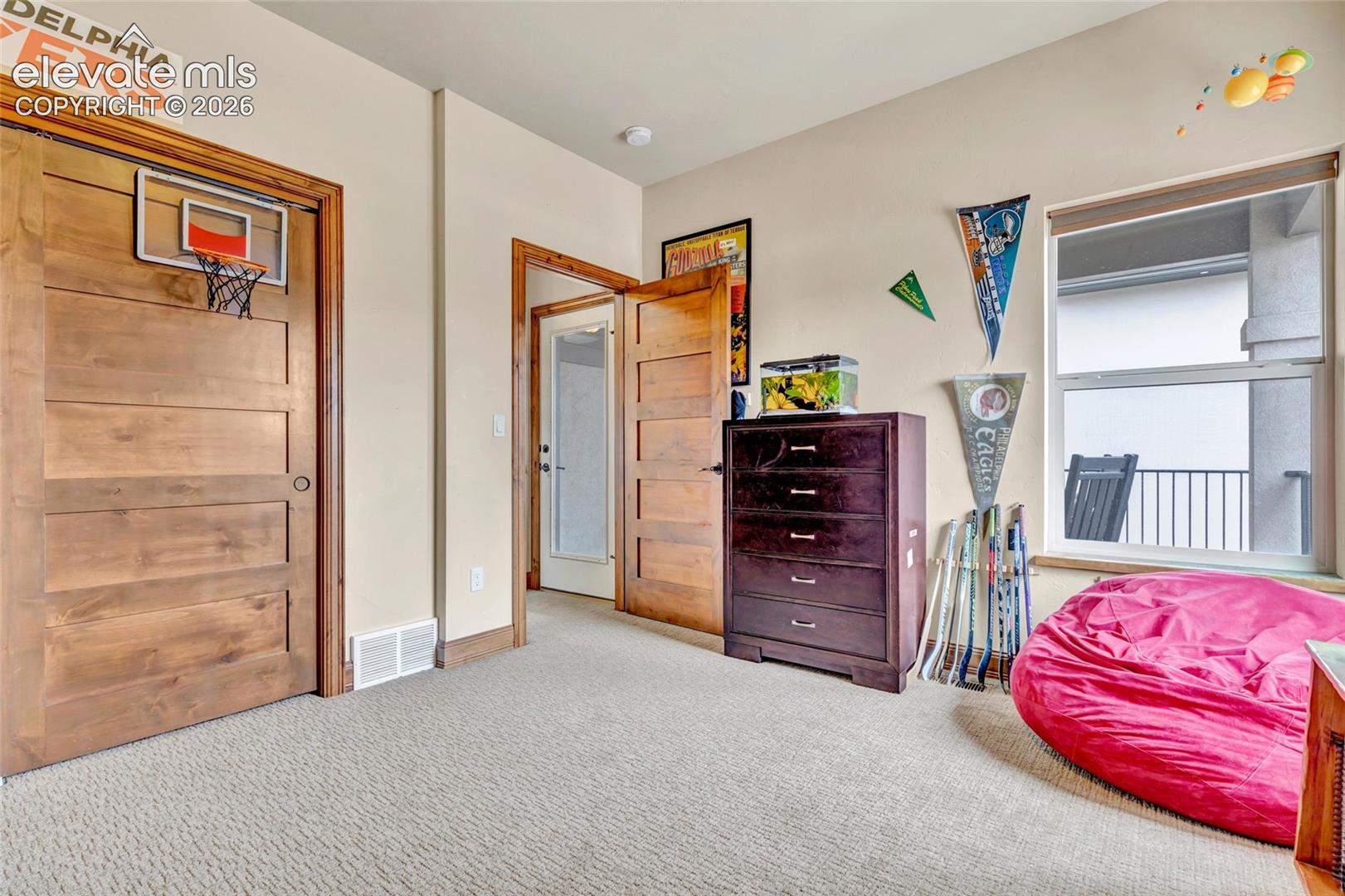 3096 Cathedral Park View