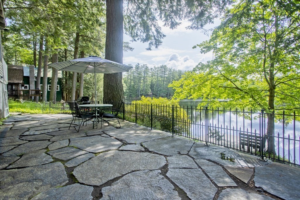 24 Farmhouse Rd