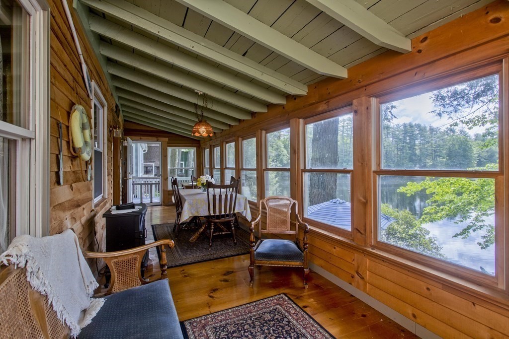 24 Farmhouse Rd