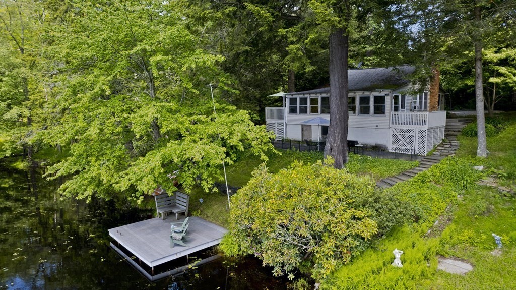 24 Farmhouse Rd