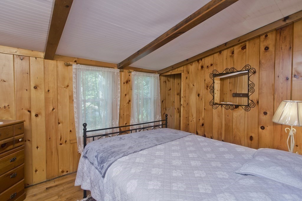 24 Farmhouse Rd