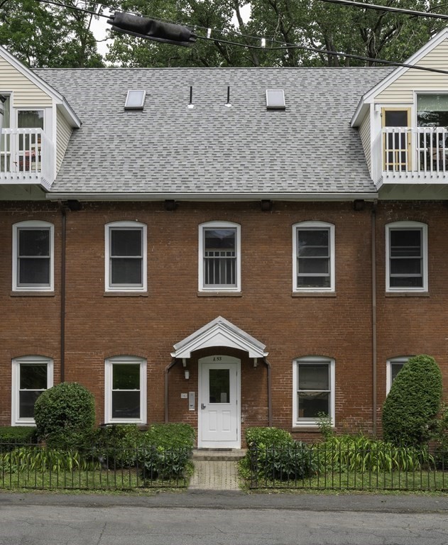 53 A Clark Ave # 2