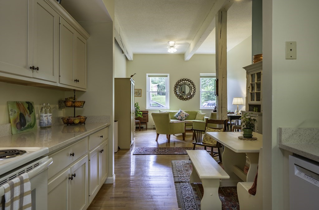 53 A Clark Ave # 2