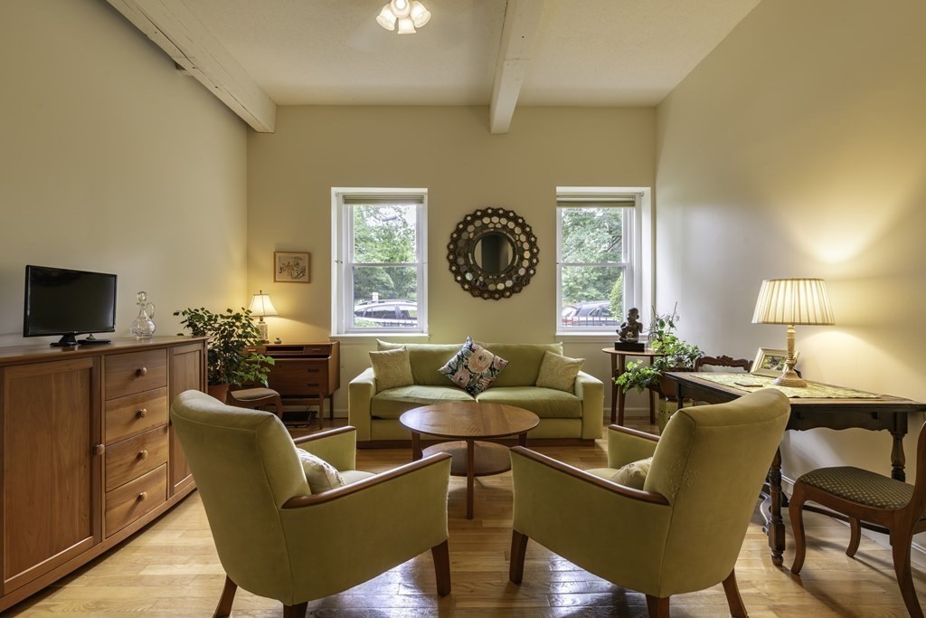 53 A Clark Ave # 2