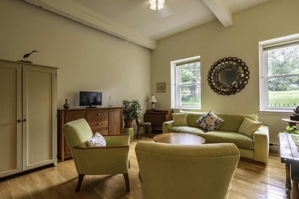53 A Clark Ave # 2