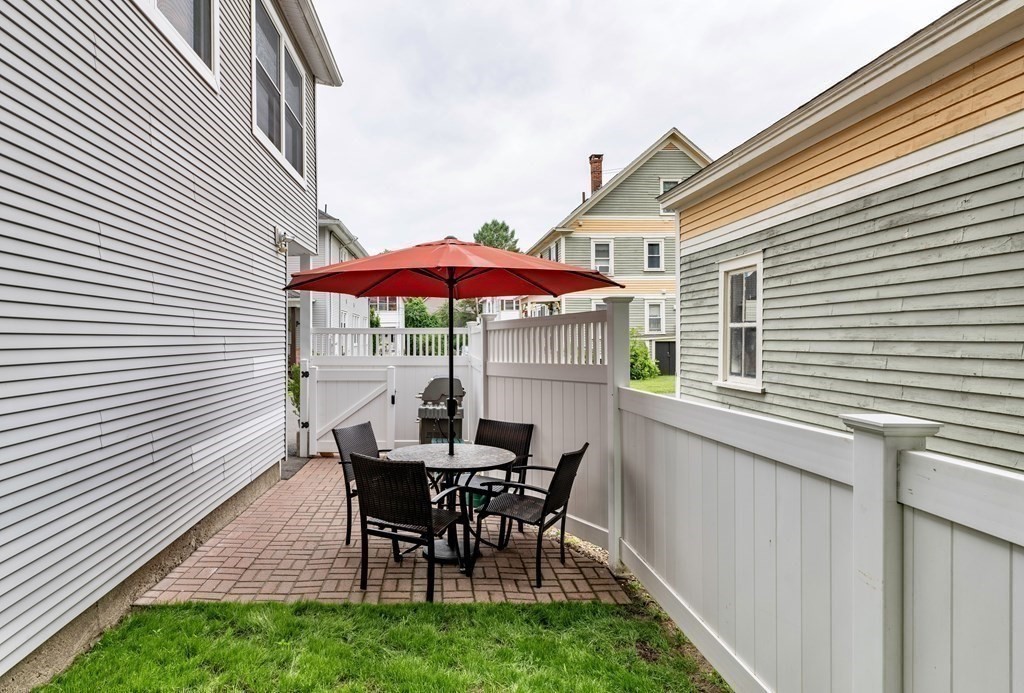 41 Woodbine Ave # 41