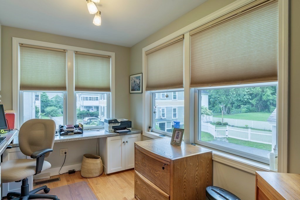 41 Woodbine Ave # 41