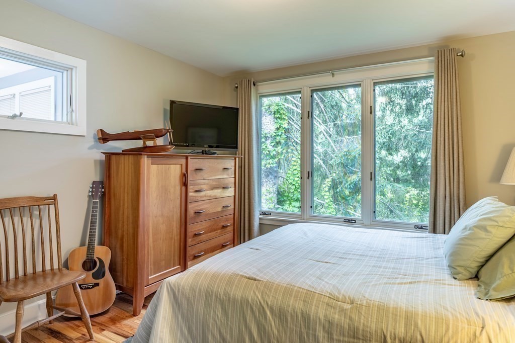41 Woodbine Ave # 41