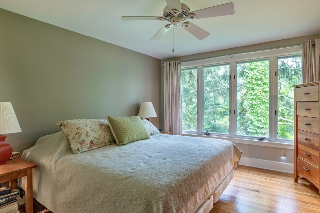 41 Woodbine Ave # 41
