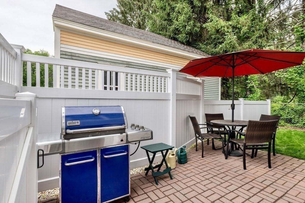 41 Woodbine Ave # 41