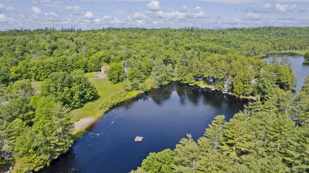 33 Farmhouse Rd