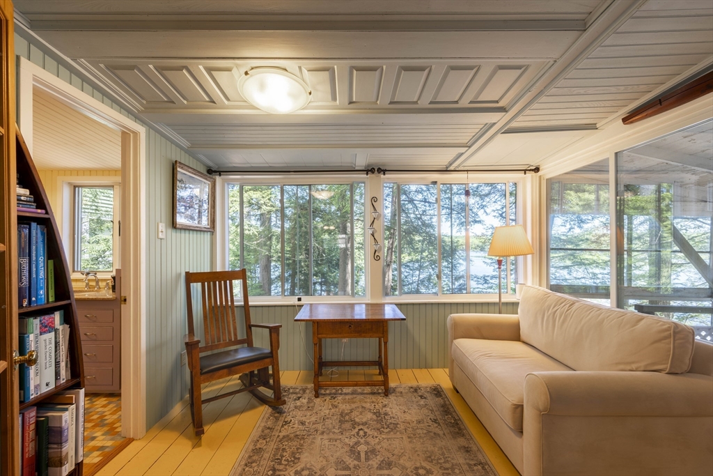 33 Farmhouse Rd