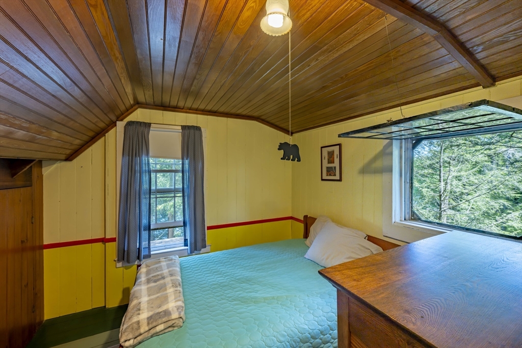 33 Farmhouse Rd